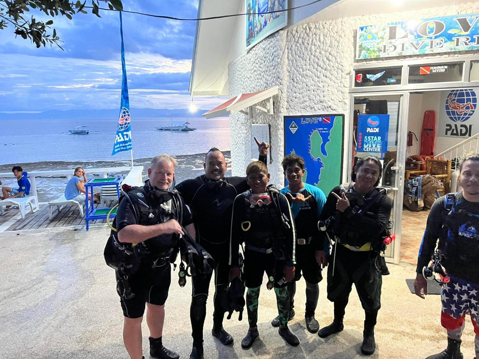 Love'S Beach & Dive Resort Moalboal Exteriör bild