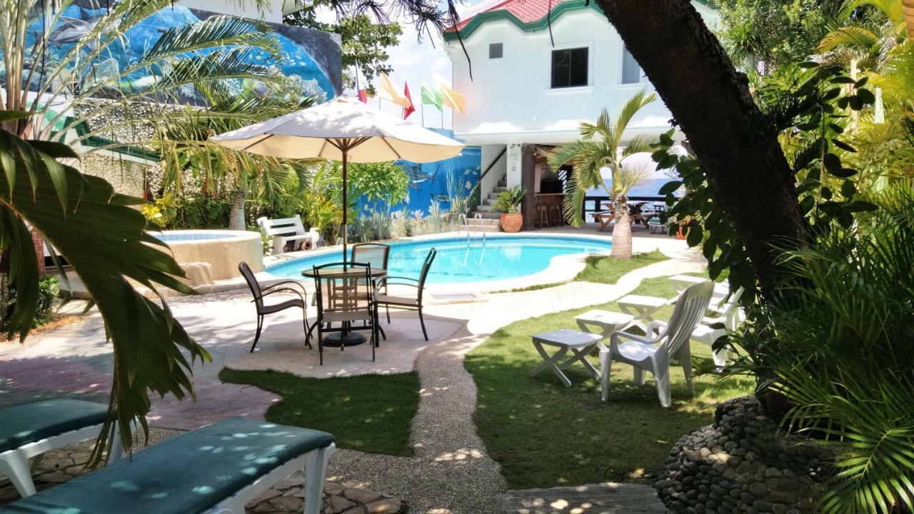 Love'S Beach & Dive Resort Moalboal Exteriör bild